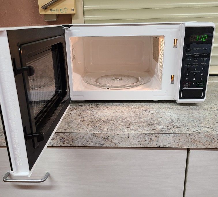 Mainstay Microwave Model MSFOW1000072352 for Sale in Melbourne, FL