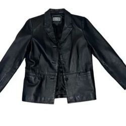 LEATHER WOMEN'S JACKET SIZE MEDIUM