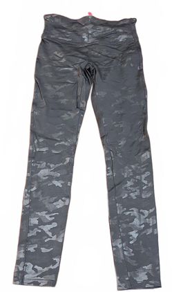 Spanx seamless camo tone on tone Black leggings look at me now medium