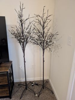 4ft Tree Lamp - FLASH SALE