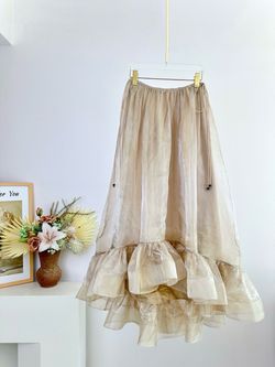 The skirt !!!