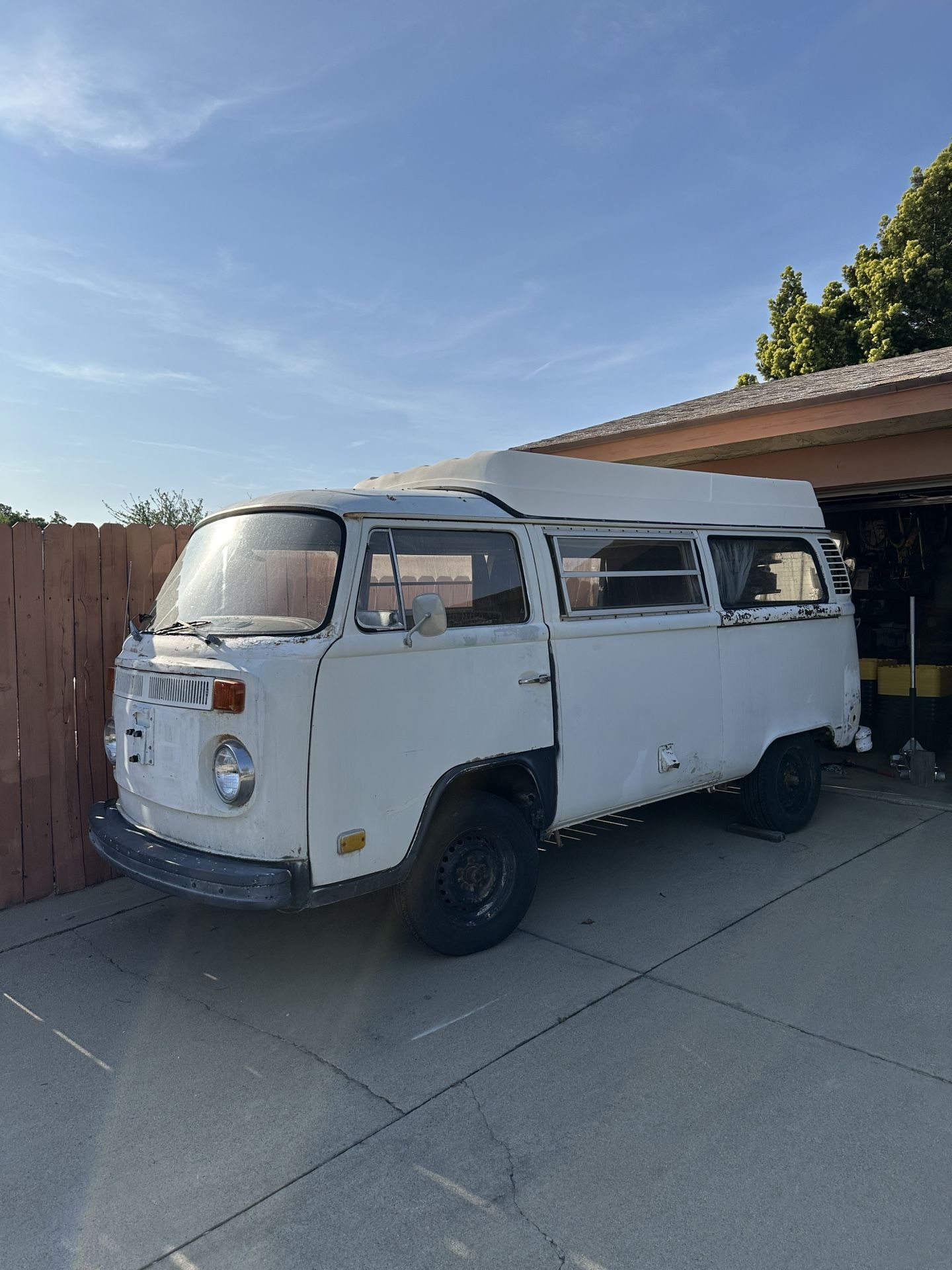 1974 Volkswagen Camper Van Bus