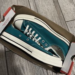 Converse shoes size 9