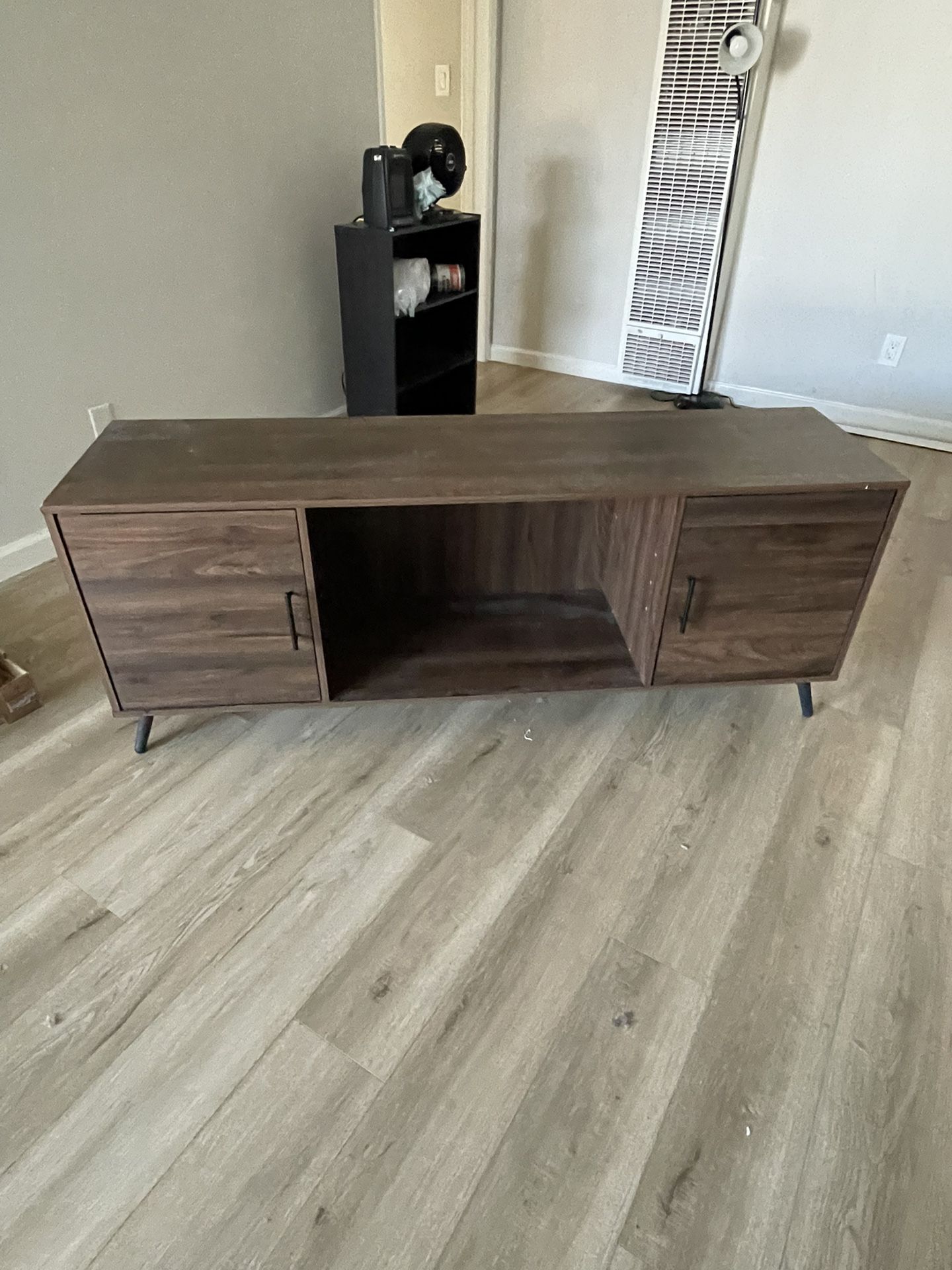 Tv Stand (negotiable)