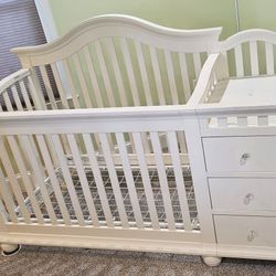Cap Cod Crib And Changer
