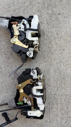 Mitsubishi eclipse2006-2012  door lock actuator