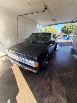 1986 Nissan Pickup