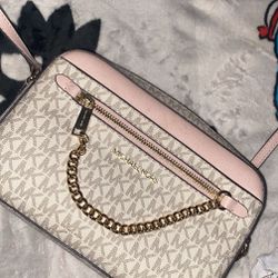 Mk purse 