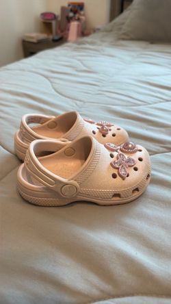 Crocs Pink