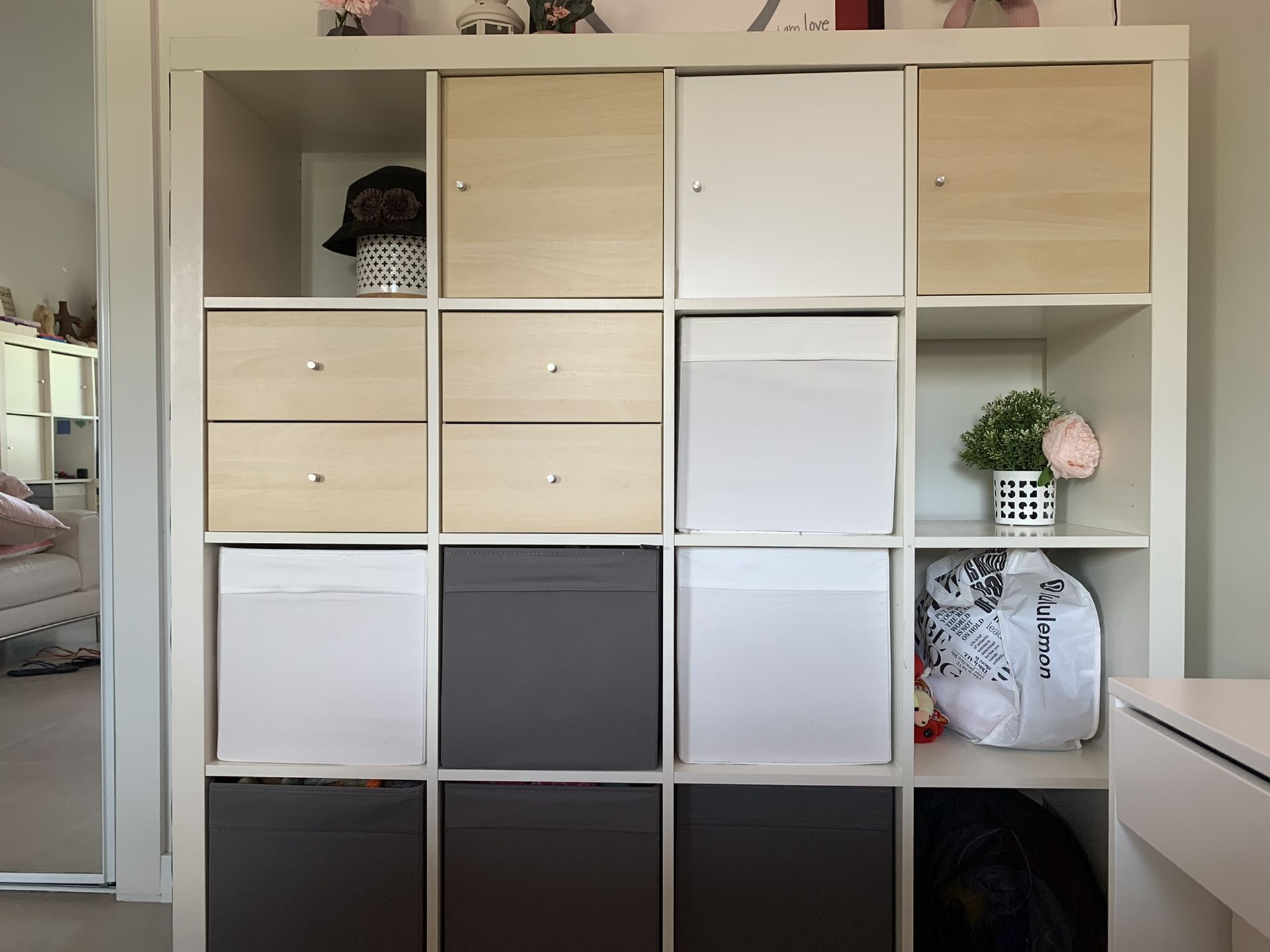 Two wall units (56x59x15) and a desk (45x29x31). Ikea.