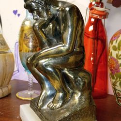The thinker statue