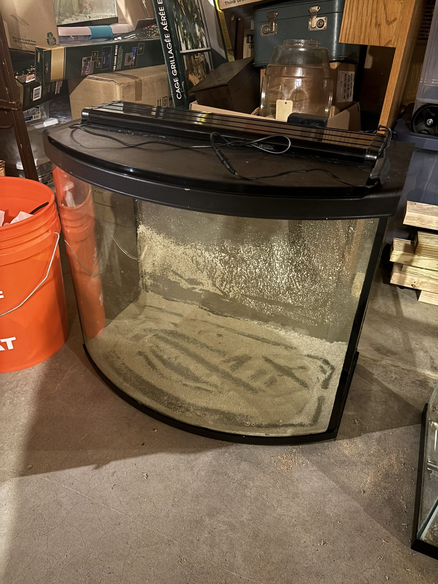 Aqueon 26 gallon bow front tank