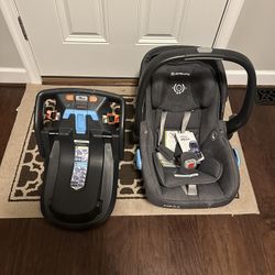 Uppababy Mesa car seat baby infant (come with 2 bases)