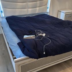 King Bedframe