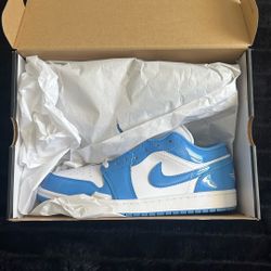 Blue Nike Jordan 1s 11
