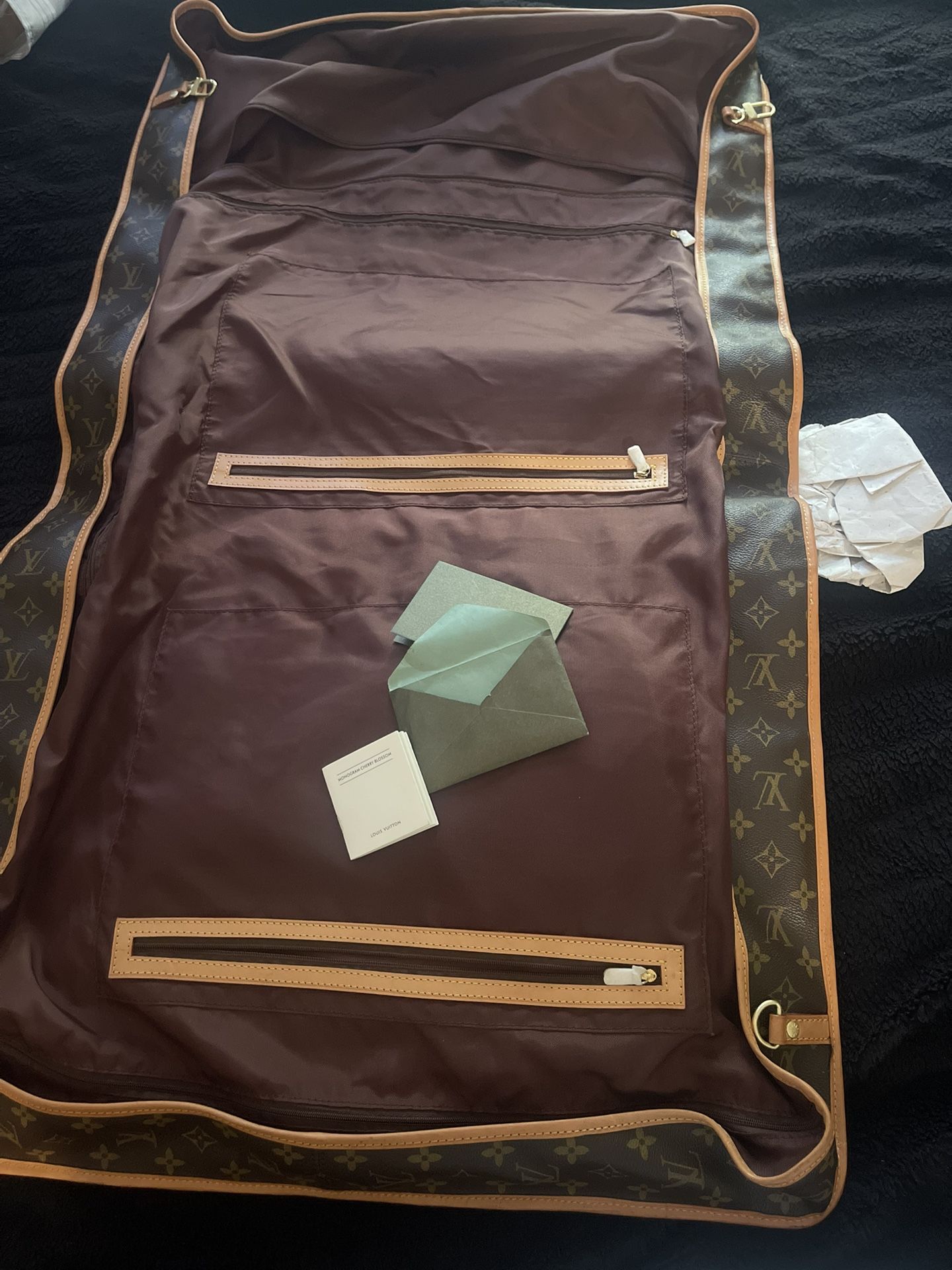 Louis Vuitton / PARIS 💯