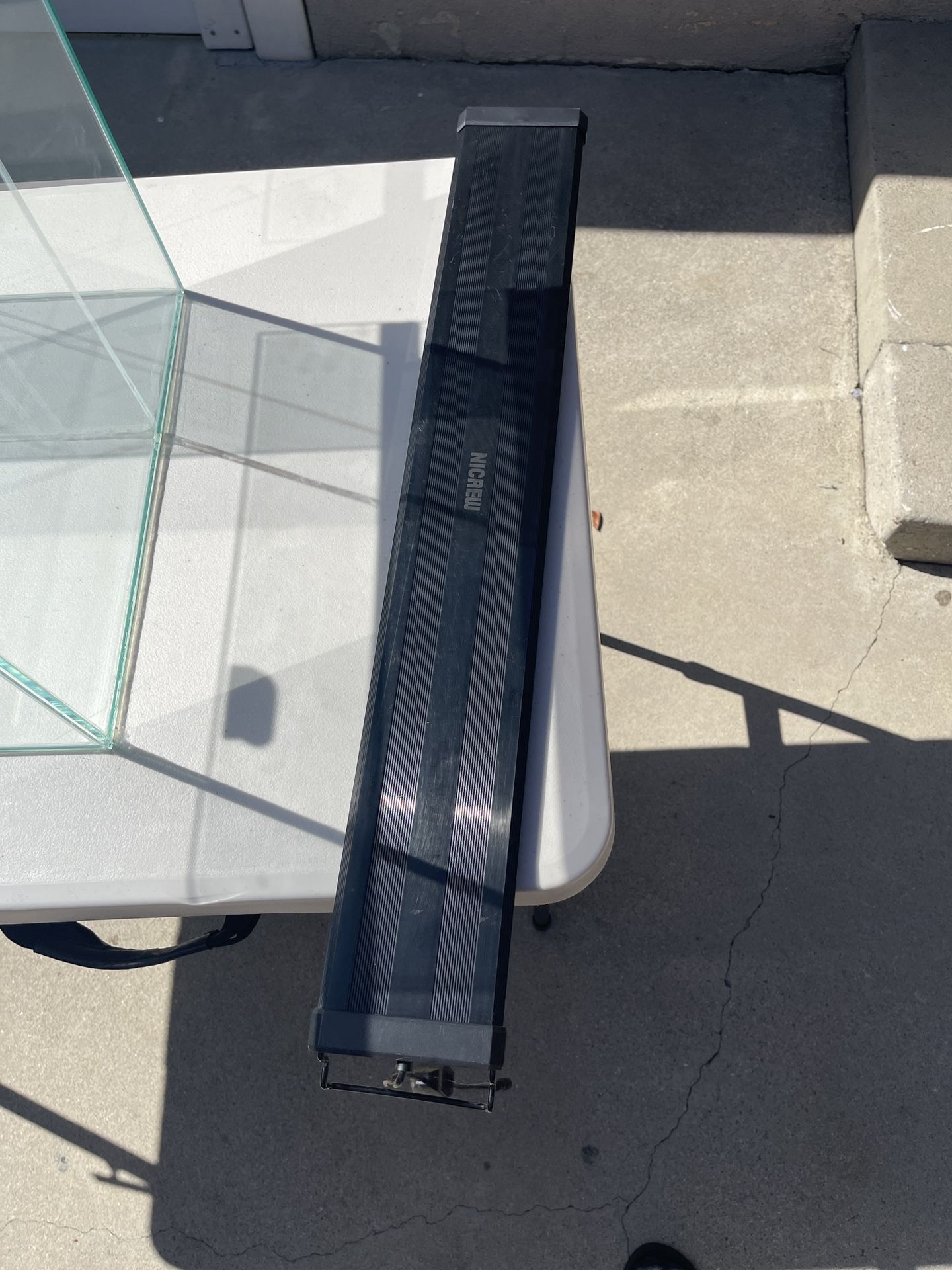 Nicrew  LED Light Bar Fish Tank / Aquarium