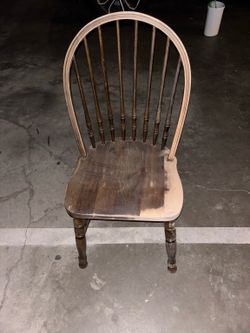 Set of 4 Wooden Windsor Dining Chairs – Refinish/DIY