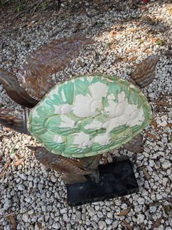 Metal yard art turtle