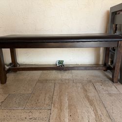 Wood Bench. Good Condition