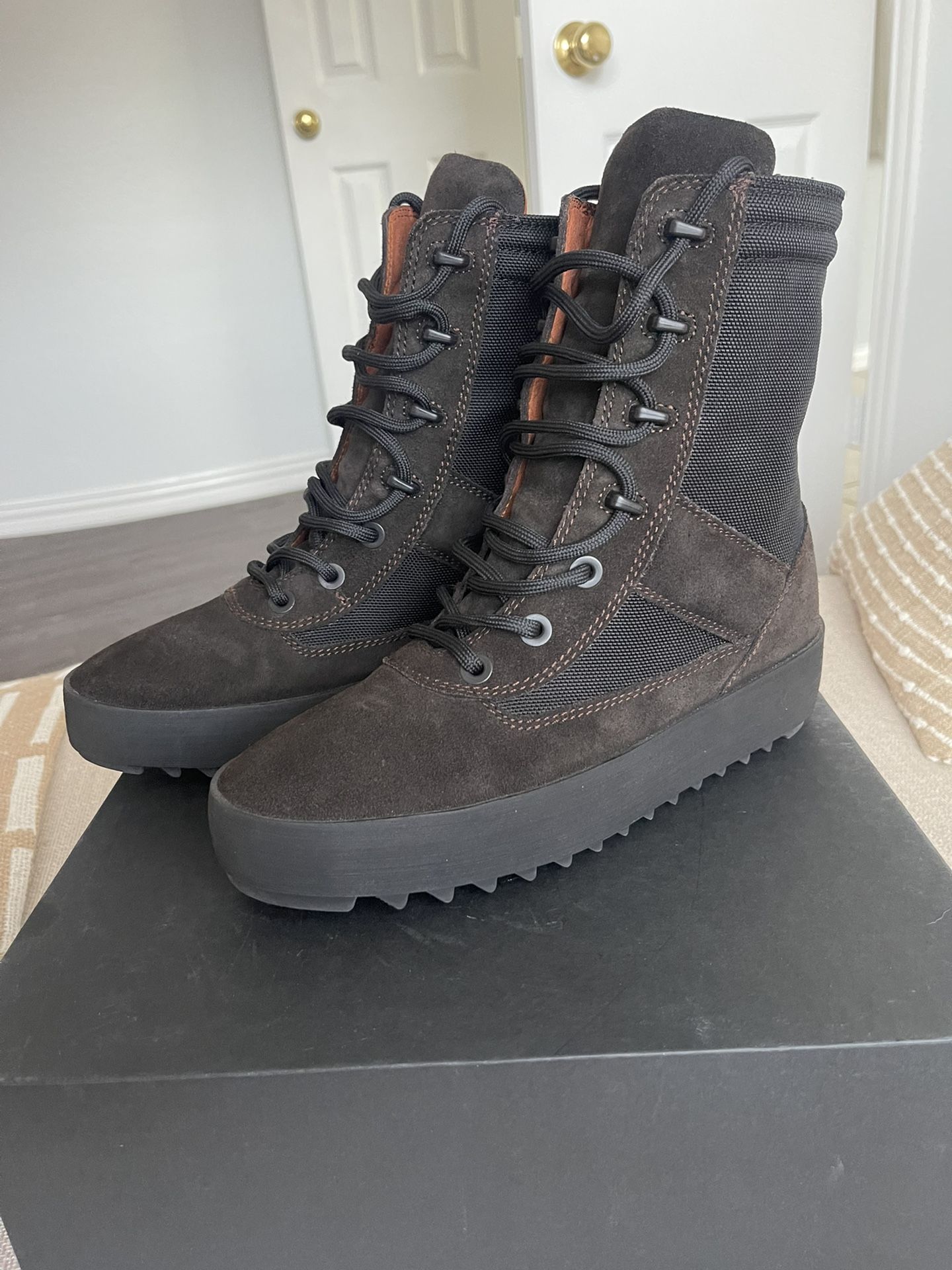 Yeezy Season 3 Military Boots (onyx) Sz. 10