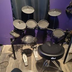 Alexis Nitro Mesh Drum Set With Dw Throne