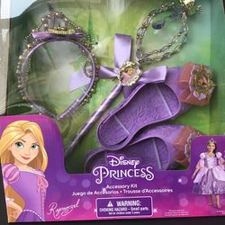 NEW Girl's 4+ DRESS UP Disney PRINCESS Pretend Play ACCESSORY KIT -Shoes Tiara Wand