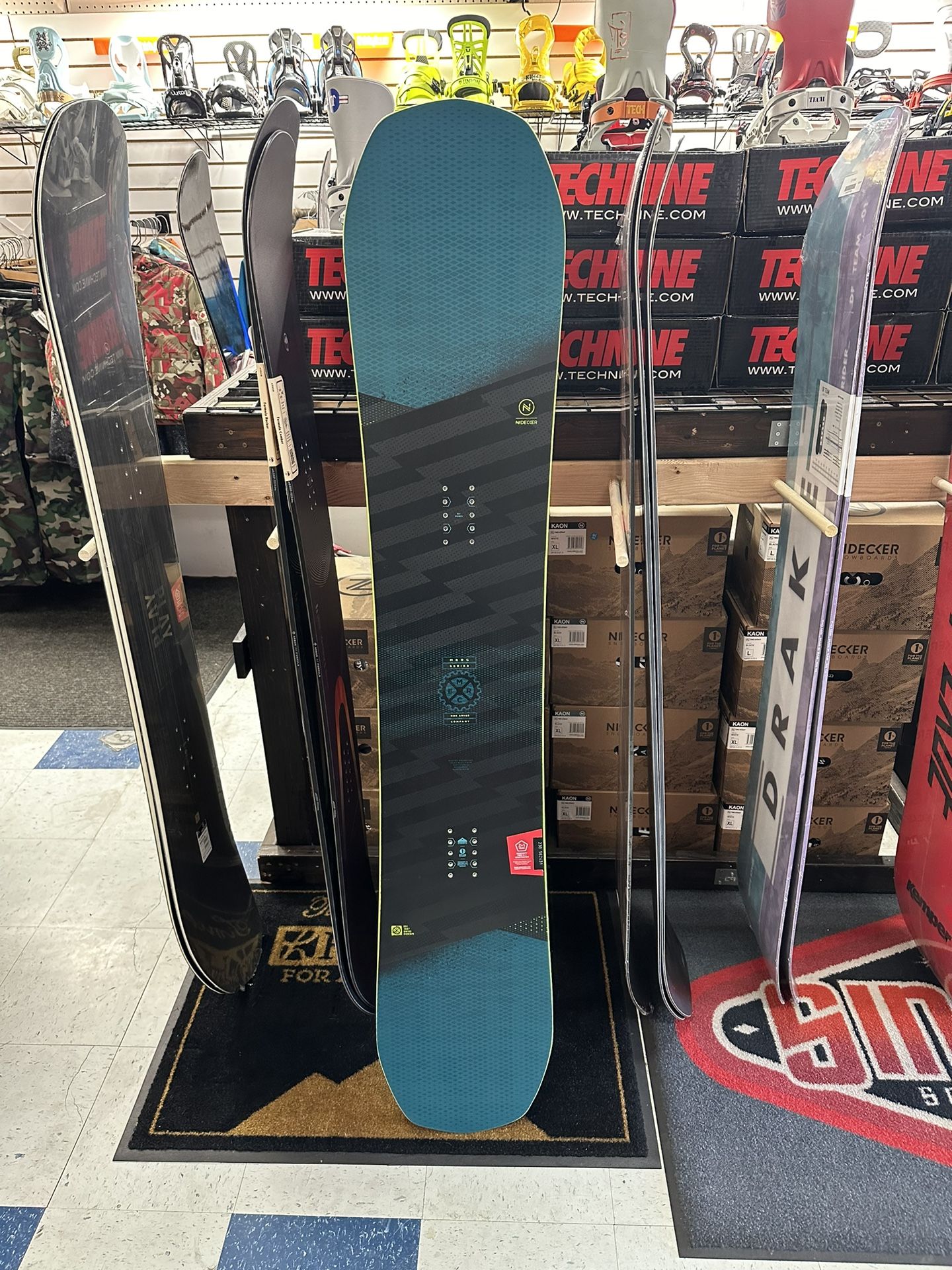 New Nidecker Merc 162w Snowboard On Sale
