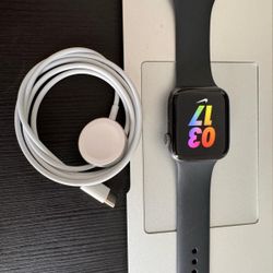 Apple Watch SE 44 mm