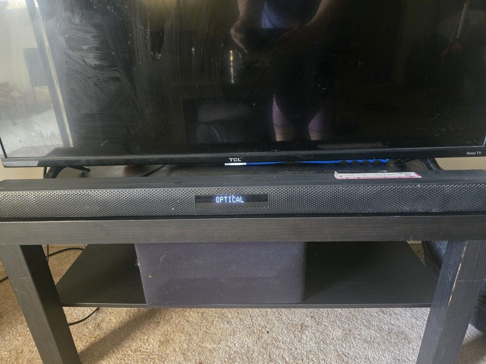 LG LAS450H Soundbar And Subwoofer