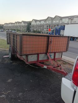 I'm sending this trailer for a friend she wants $1,800 detail lights are mines I'm not selling my tail lights