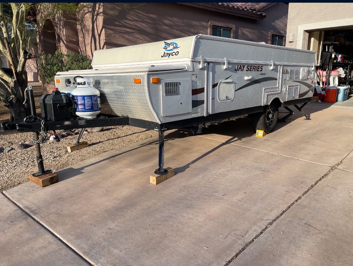 Jayco Pop Up Camper (2012)