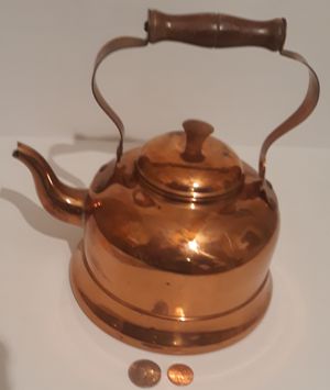 Featured image of post Is It Safe To Cook In Vintage Copper Pots : How to cook with copper pots and pans.