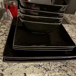 Glass Plates & Bowls