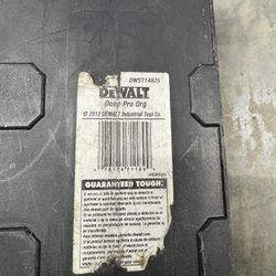 DEWALT Plastic 10-Compartment Deep Pro Small Parts Organizer 