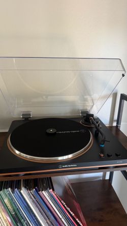 Audio Technica AT-LP70x-BZ