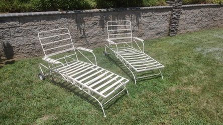 Wrought Iron Chaise Lounge Chairs