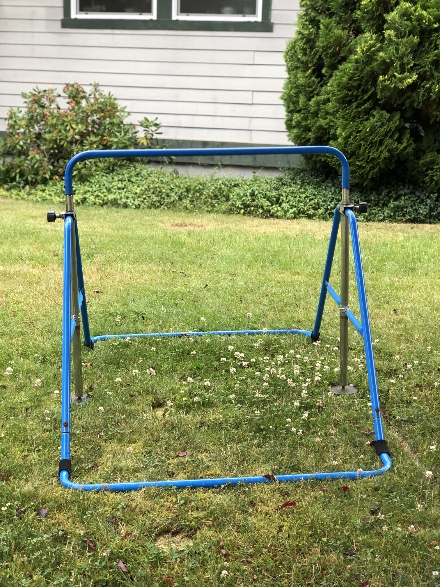 Adjustable Climbing Bar