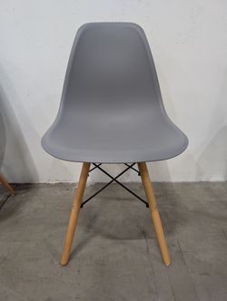 Modern Light Gray Plastic Dining Chair with Wooden Legs