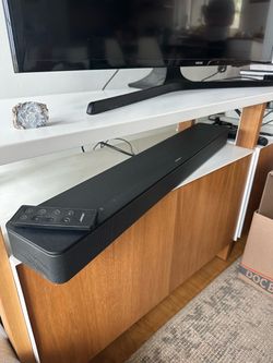 Bose Smart Soundbar 300 – Black