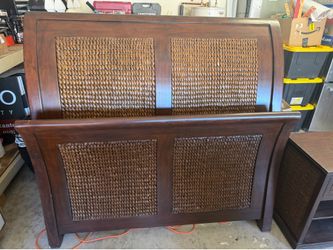 Queen furniture set carved wood