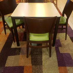 Kitchen Table And Four Chairs 