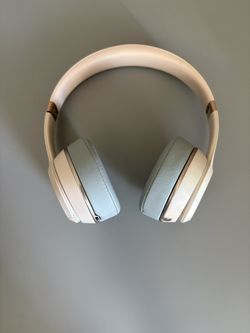 Beats Solo 3 Over Head Earphones Used 