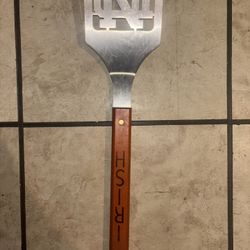 Notre Dame Fighting Irish Sportula, a grilling spatula with the team's logo