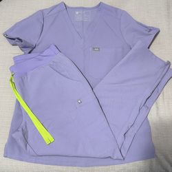 Women’s Figs Scrub Set Lilac