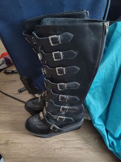 Platform boots