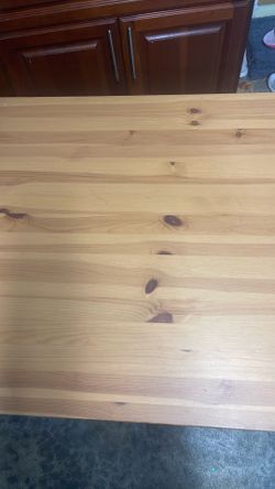 Wood table 29x29x29h