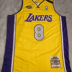Kobe Bryant Los Angeles Lakers Jersey Size L 