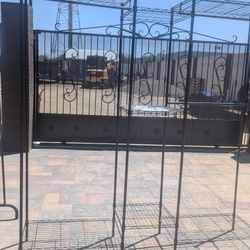 4 Clothing Racks