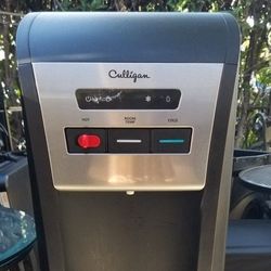WATER DISPENSER 